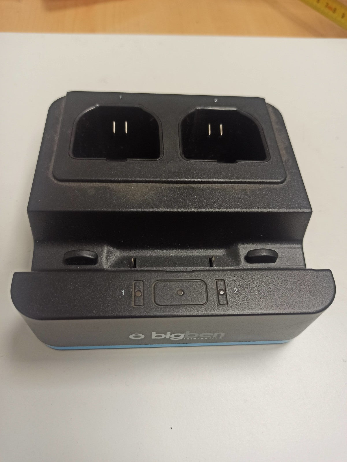 Station de charge double Big Ben pour manettes Wii ? Accessoire officiel d?occas