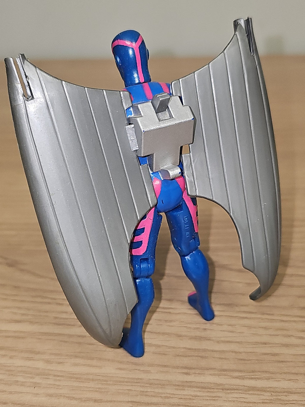 Figurine articulée Marvel X-Men Archangel 4,75" ToyBiz 1991 avec ailes mobiles