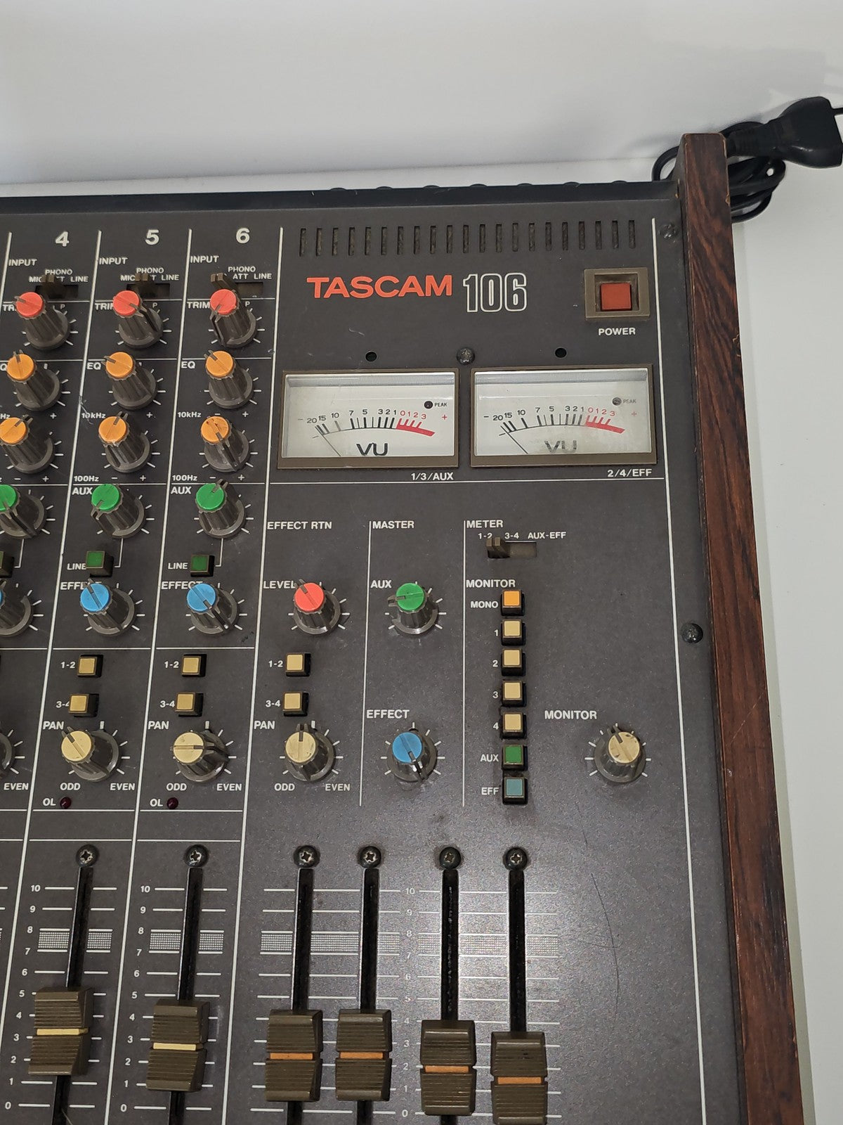 Table de mixage Tascam M-106 audio 6 canaux, console DJ studio, équipement son