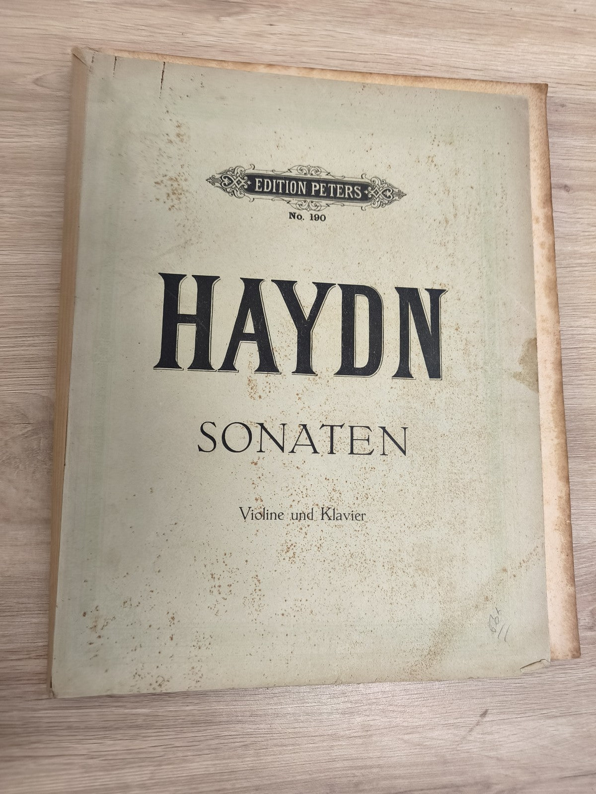 Ancien livre partitions Haydn violon piano Edition Peters couverture tachetée