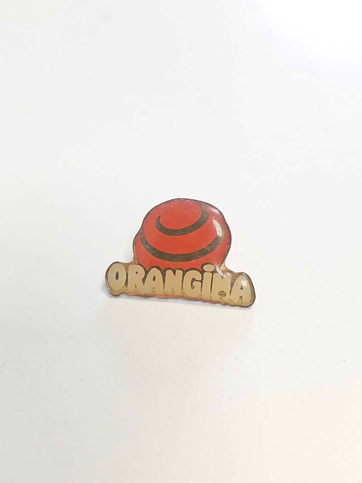 Pin's rétro Orangina ancien ? Badge publicitaire collection boisson vintage Fran