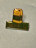 Vintage pin's basta LS vert jaune publicitaire ancien collection (Ref 13)