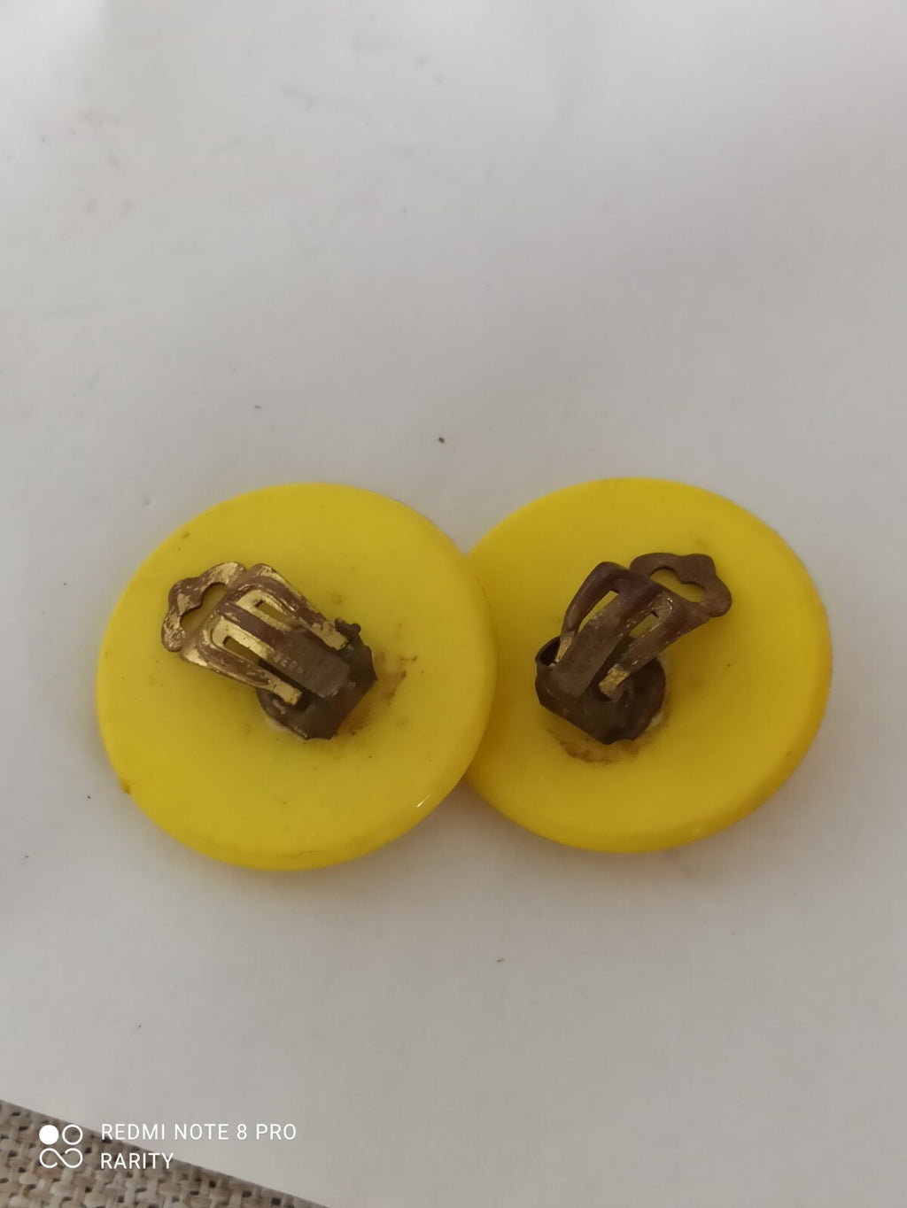 Boucles d'oreilles clips rondes jaune vintage fantaisie rétro années 70