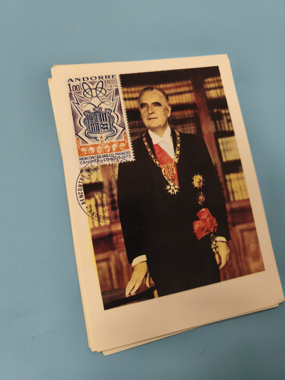 Carte postale philatélie Andorre 1974 timbre 1,00 portrait homme costume