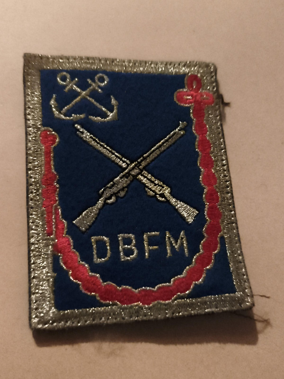 Écusson ancien DBFM brodé bleu insignes militaires marine armée vintage