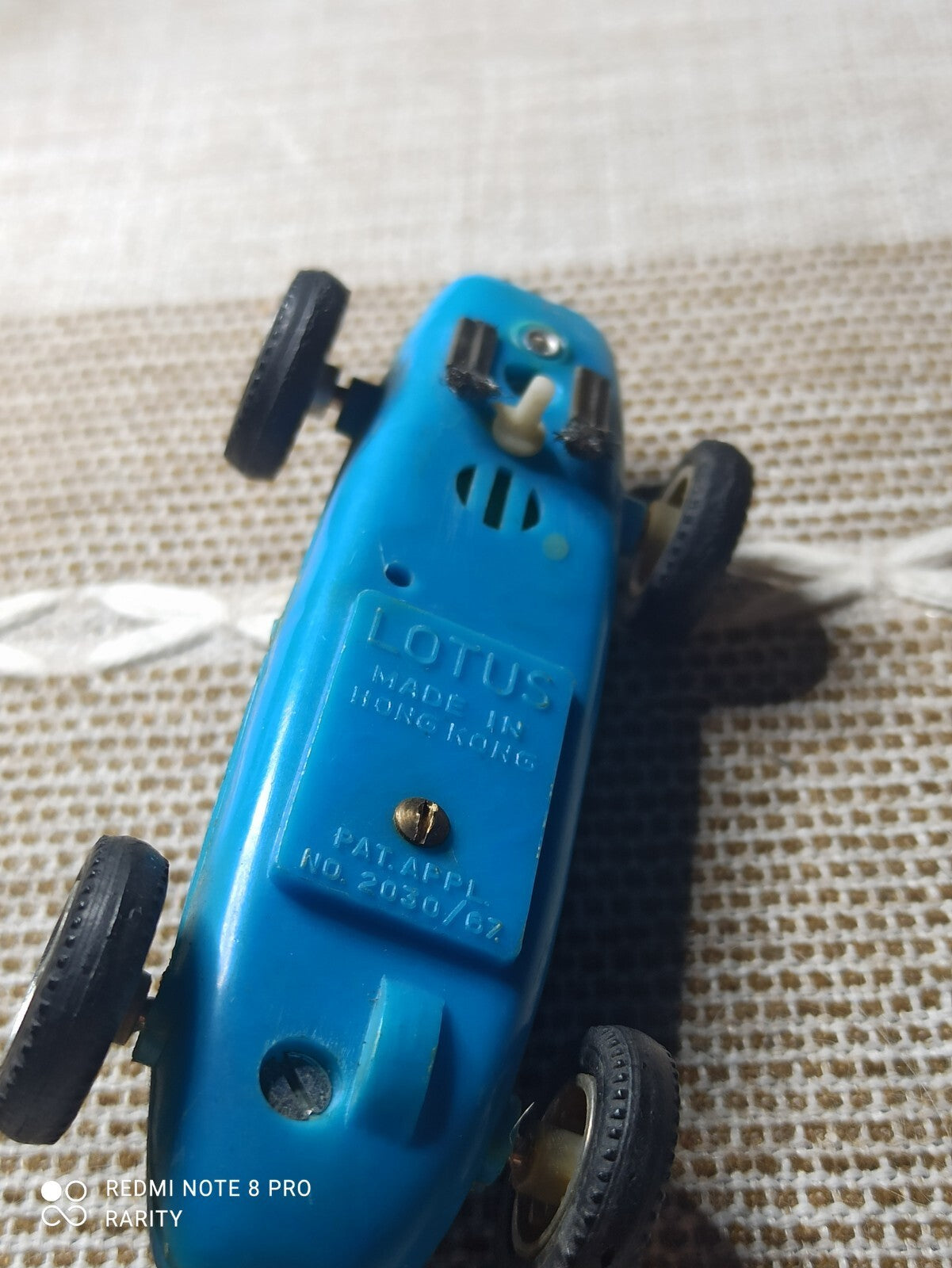 Voiture miniature Lotus Pat APPL 2030 vintage bleue, pilote rouge, rare ancien m