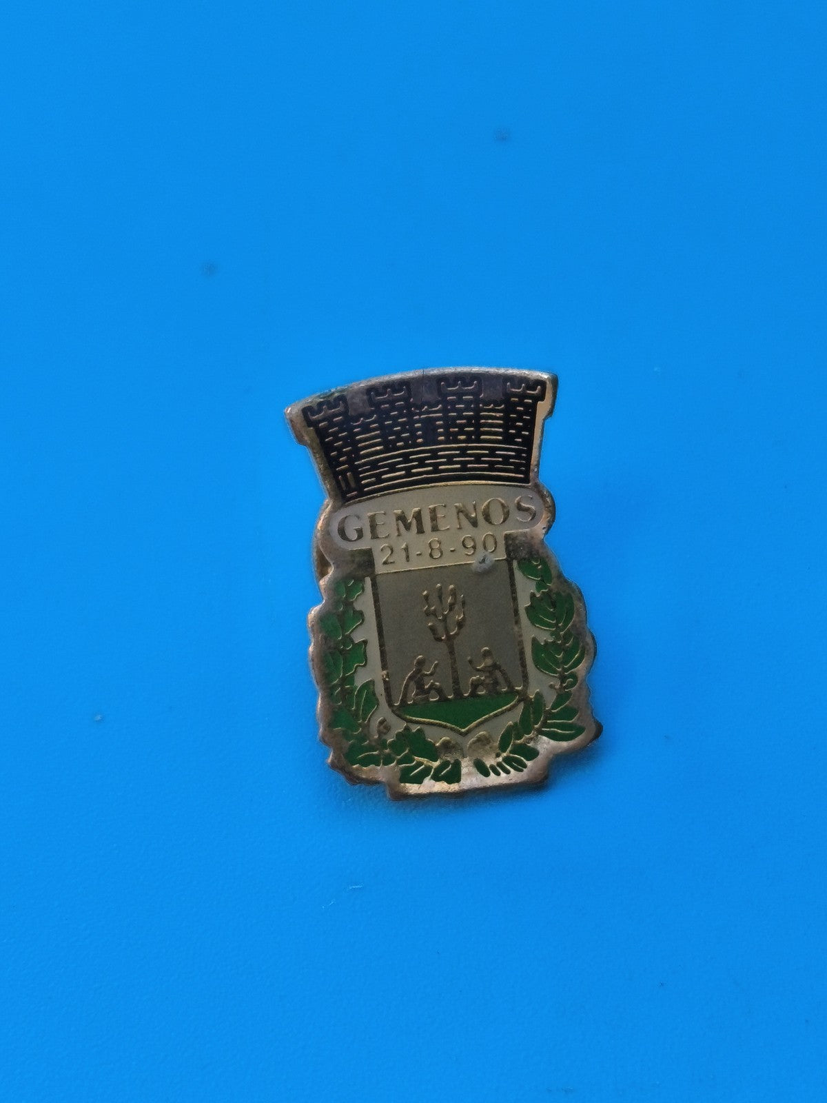 Vintage pin's blason GEMENOS émaillé, héraldique, collection, 21-8-90