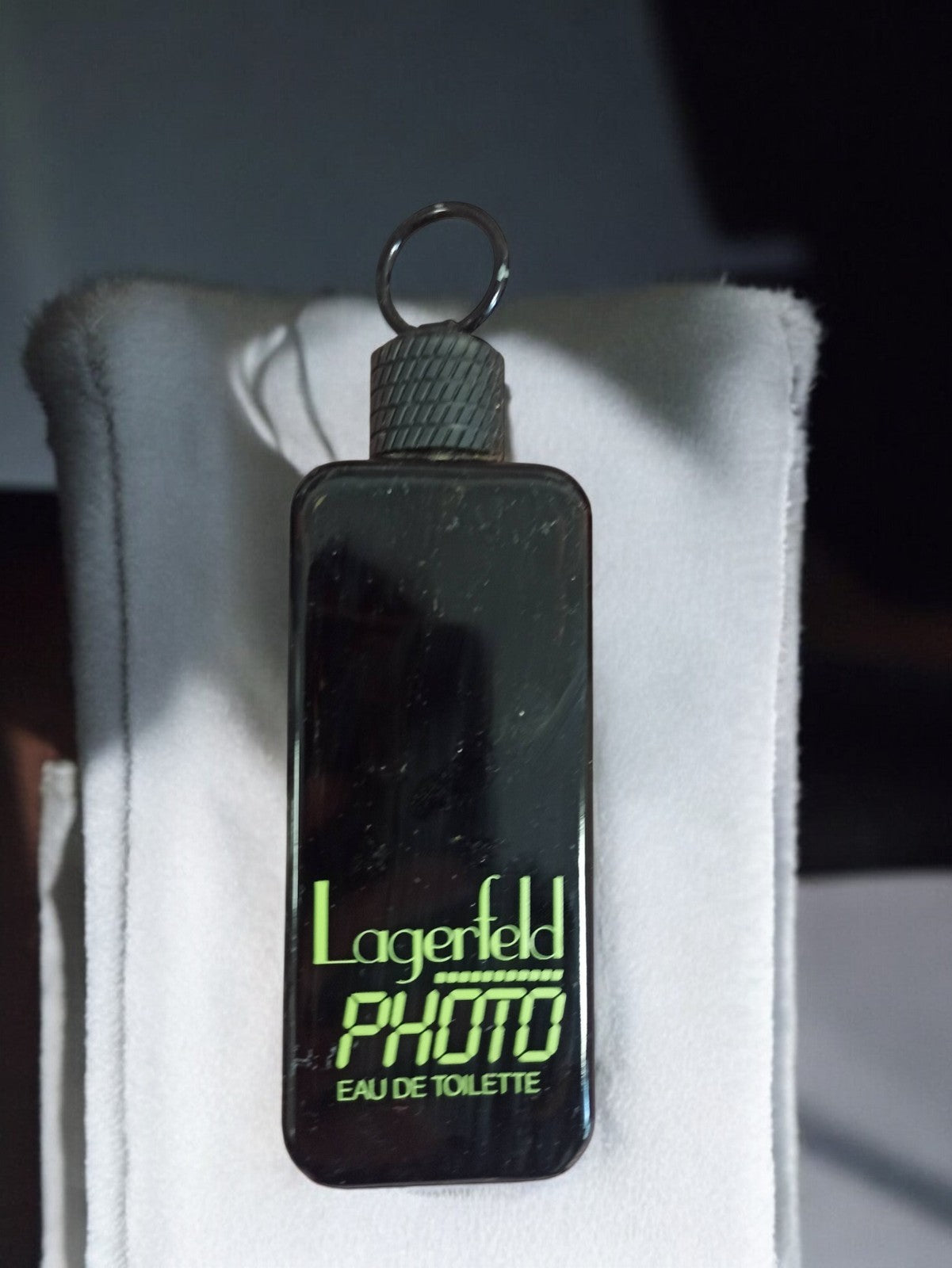 Flacon factice Lagerfeld Photo vintage noir déco parfum ancien années 80