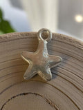 Pendentif étoile vintage métal années 50, charme rétro bijou ancien