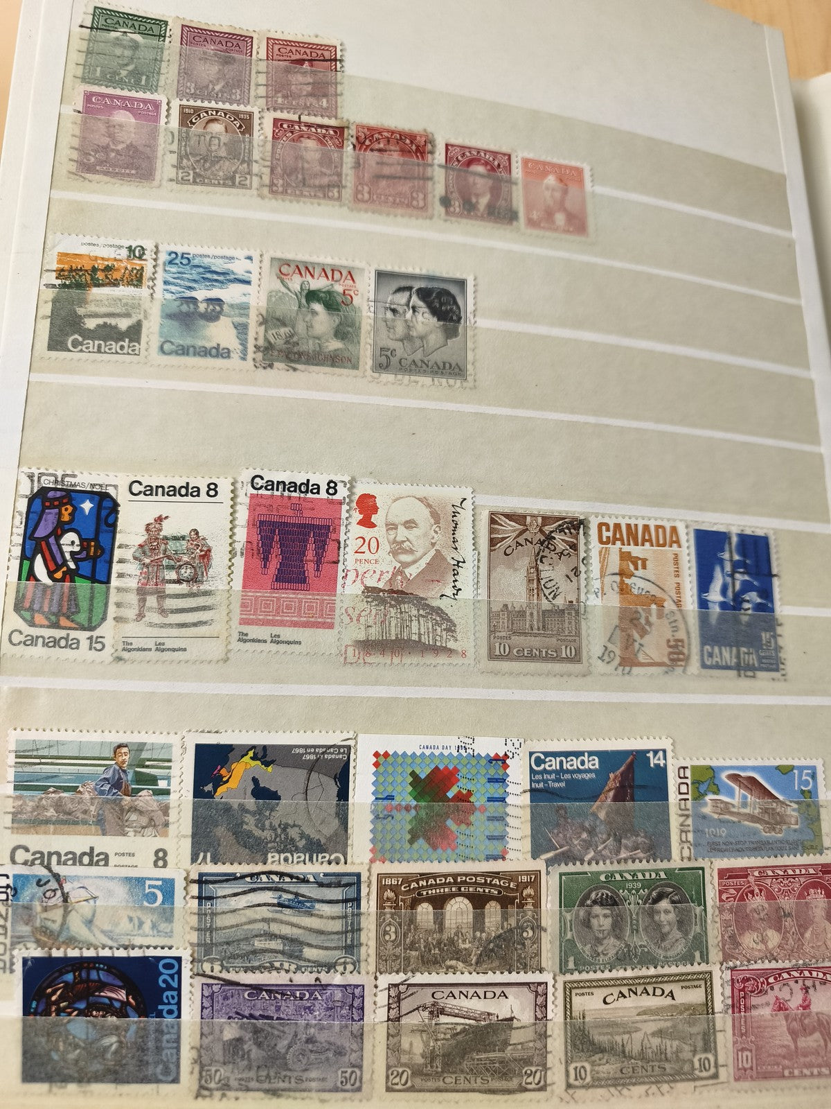 Lot de timbres Canada divers formats et couleurs, philatélie, support non inclus