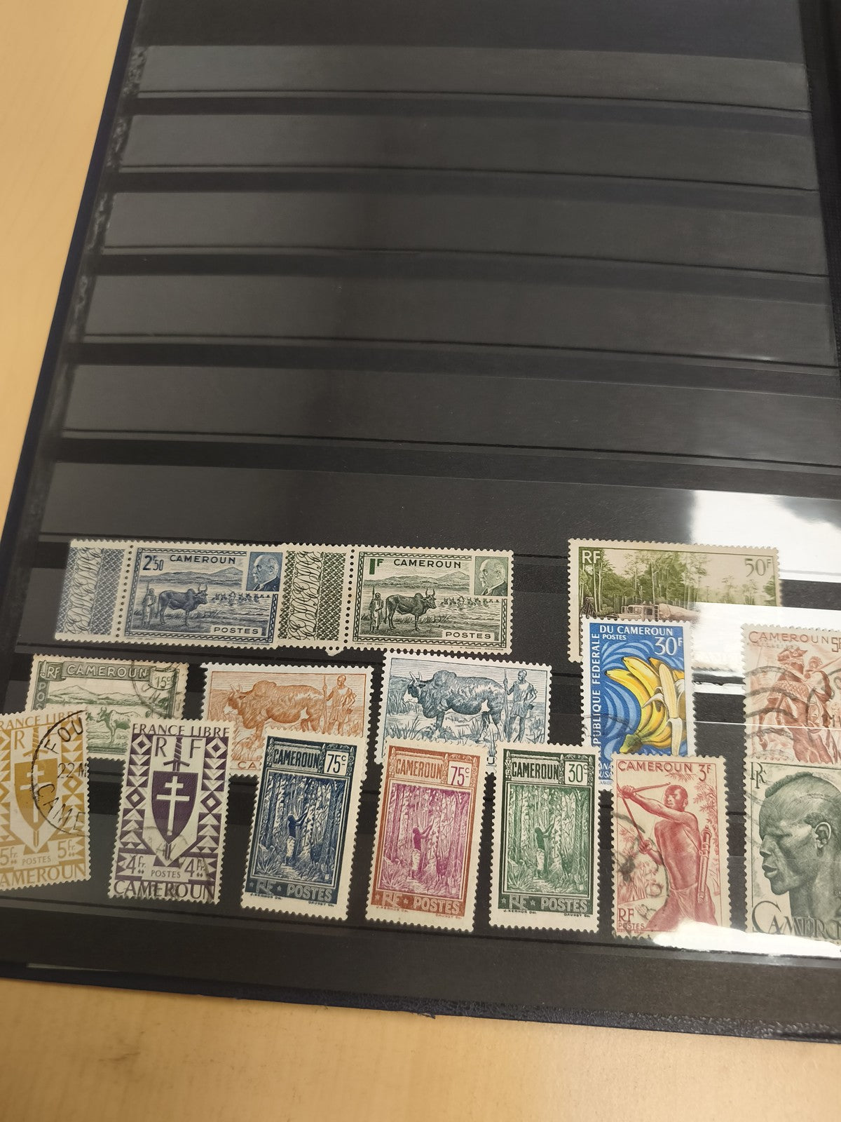 Lot timbres Cameroun anciens RF postes Afrique coloniale philatélie