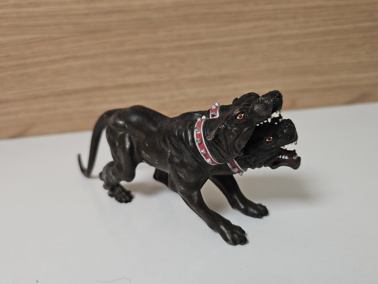 Figurine Papo 38912 Cerbère Chien à Trois Têtes Mythologie Héros Fantastique