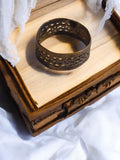 Bague ajourée laiton style Art nouveau XIXe, anneau large décor floral, taille 5