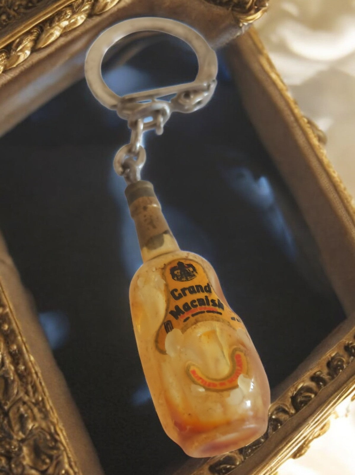 Porte-clés vintage Grand Macnish bouteille publicitaire alcool France