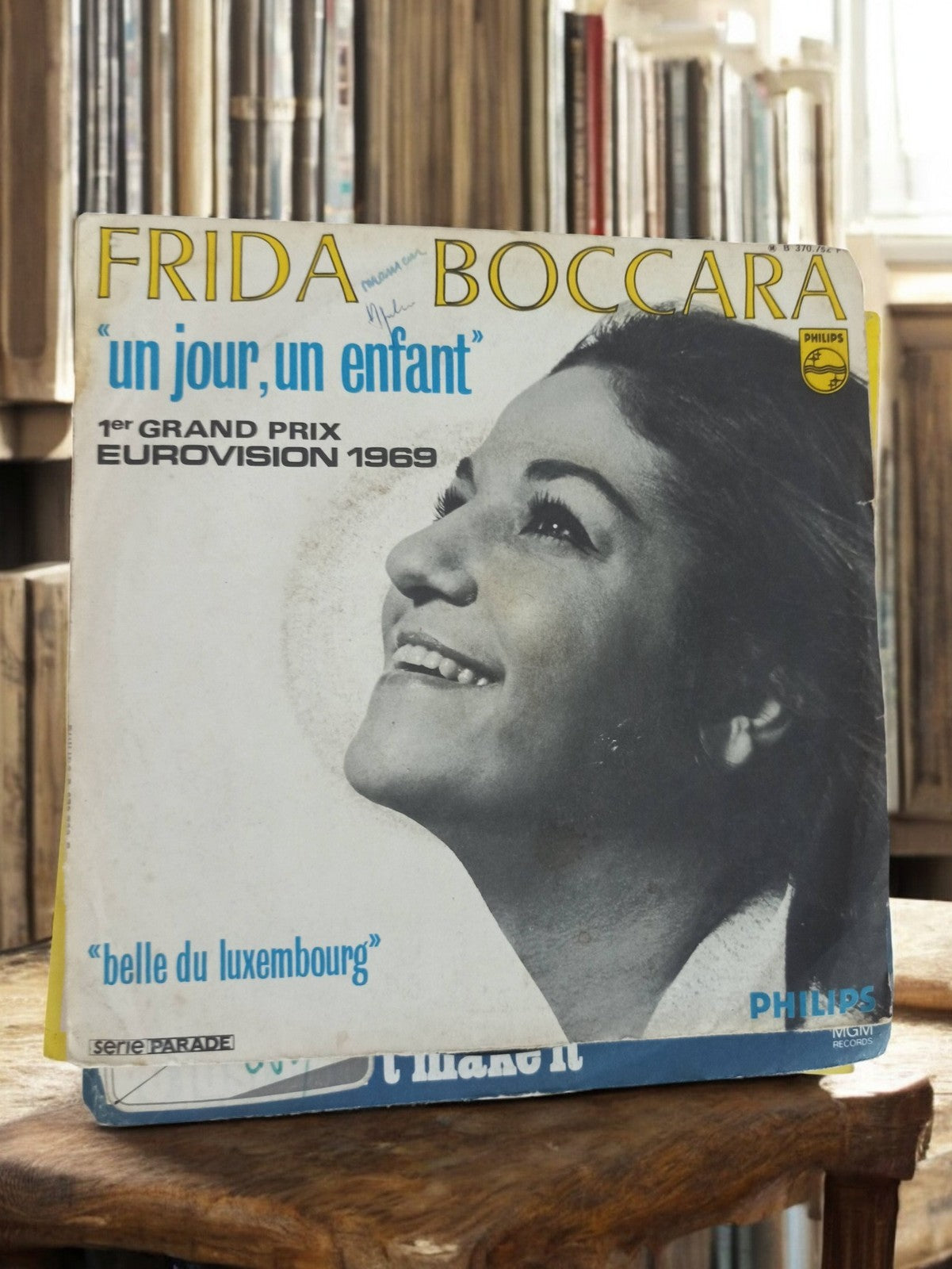 Disque vinyle 45 tours Frida Boccara Un jour un enfant Eurovision 1969 vintage