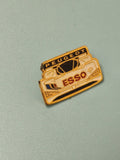 Pin's vintage Peugeot Esso voiture course ancien collection automobile