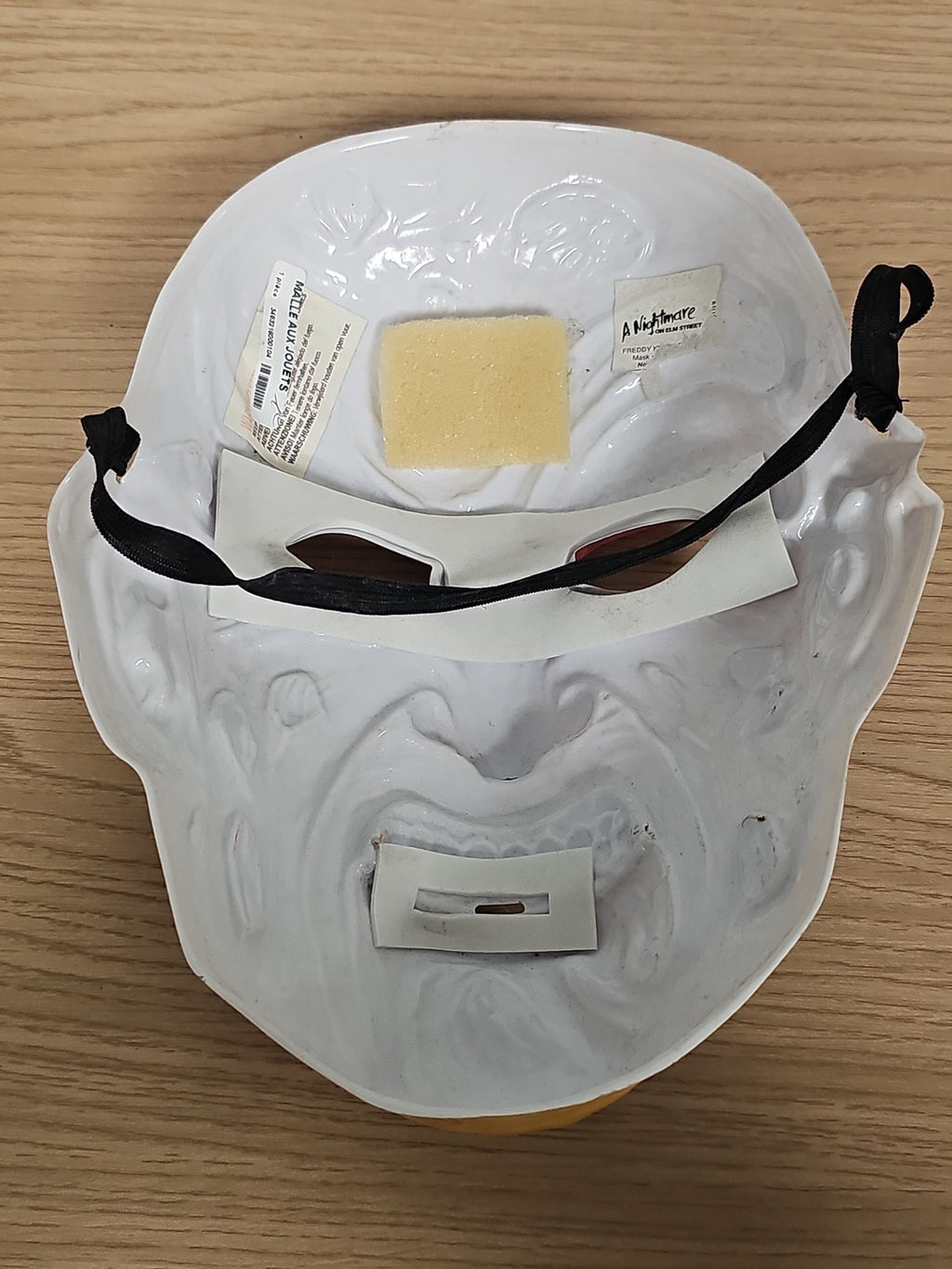 Masque vintage horreur style Freddy Krueger rétro brûlé Halloween cinéma