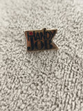 Pin's vintage HANDY JOB logo géométrique aspect doré badge rétro (Ref 5)