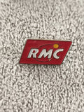 Pin's vintage RMC logo rouge radio badge ancien (Ref 3)