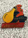 Pin's publicitaire Orangina Cafétéria Casino vintage années 90 badge émaillé (Re
