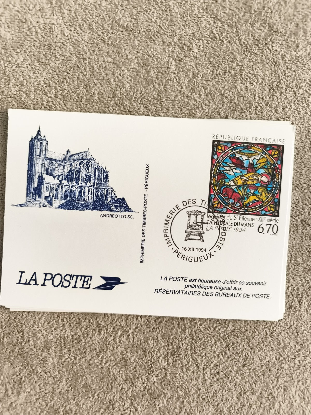 Carte souvenir philatélie La Poste Cathédrale du Mans vitrail 1994 timbre France