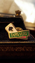 Pin's vintage Tapis Vert jeu de cartes émaillé vert rétro accessoire billard