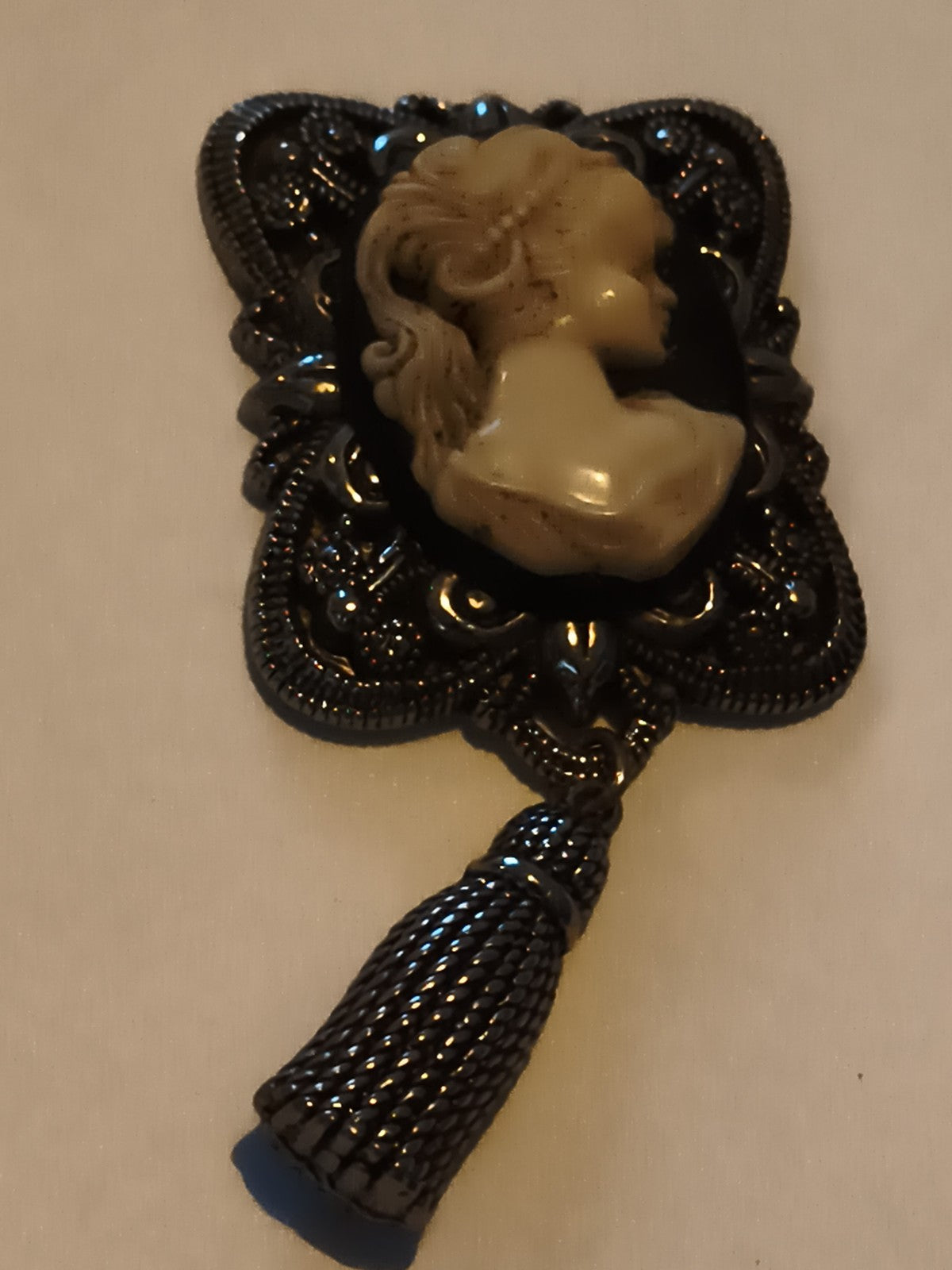 Pendentif camée ancien style victorien, médaillon femme, pampille décorative
