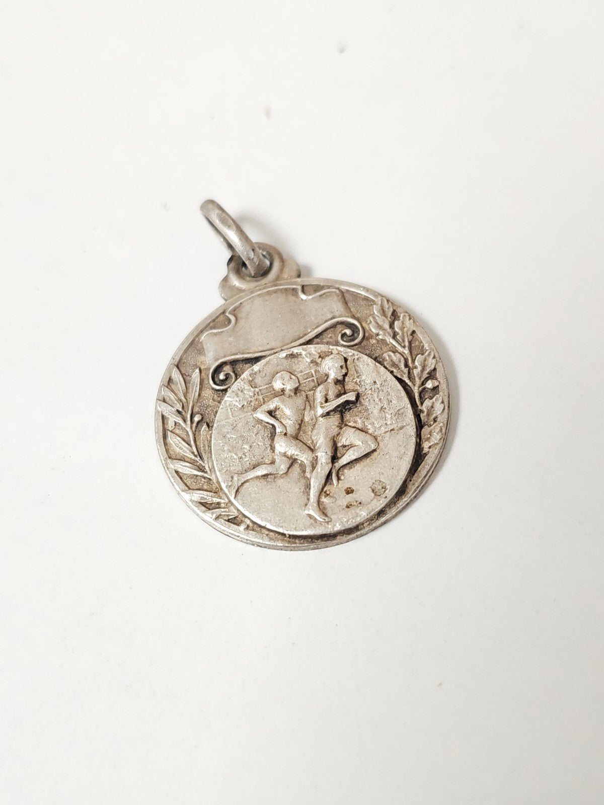 Médaille ancienne vintage en métal argenté course athlétisme collection rétro dé
