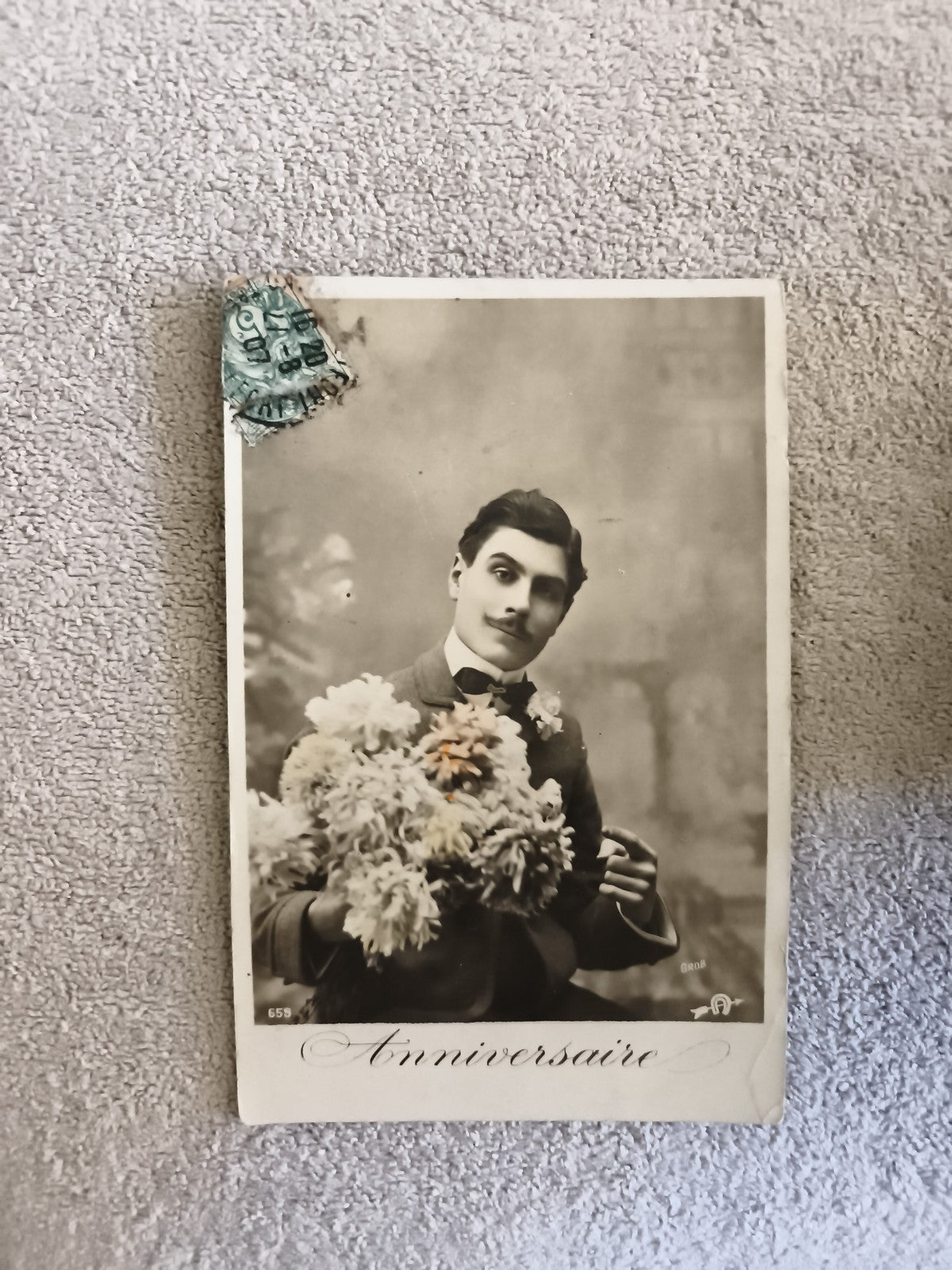 Carte photo Anniversaire homme fleurs timbre CPA début XXe France