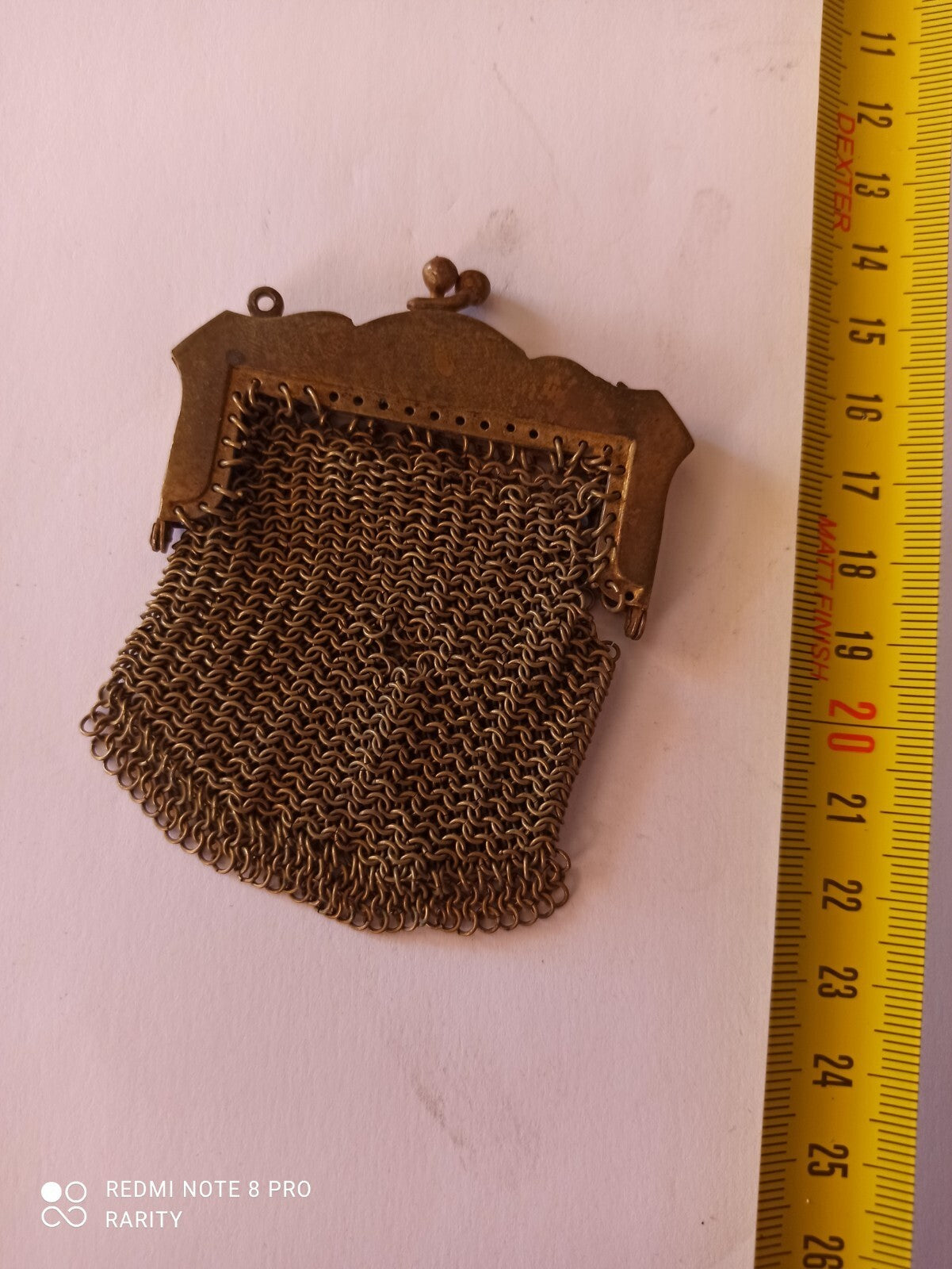Porte-monnaie vintage maille dorée France, fermoir ancien, élégant sac rétro