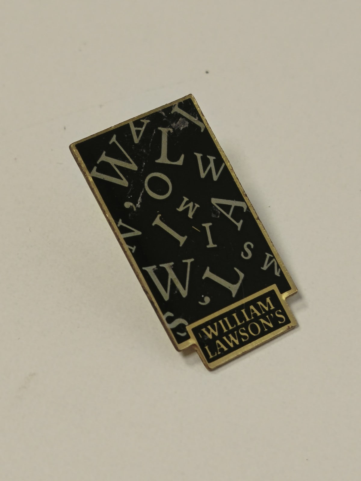 Pin's vintage William Lawson's ancien badge publicitaire rétro collection whisky