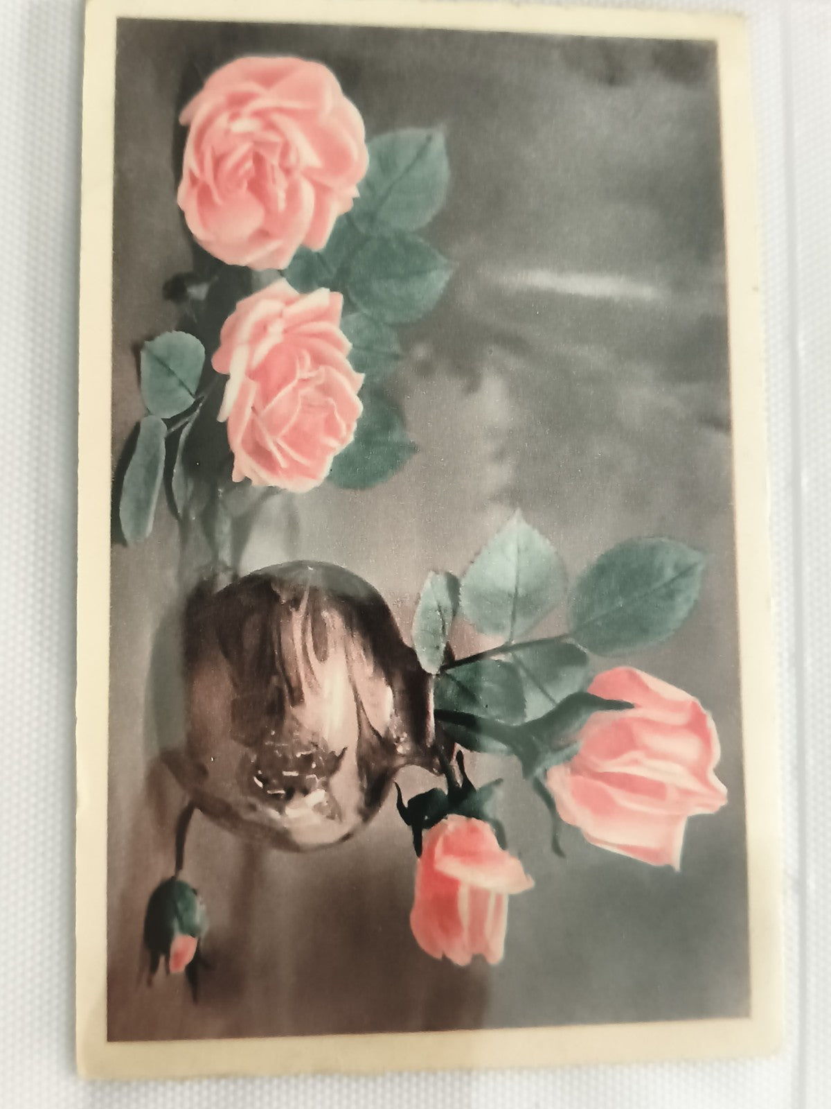 Carte postale ancienne roses vase photo colorisée CPA vintage déco