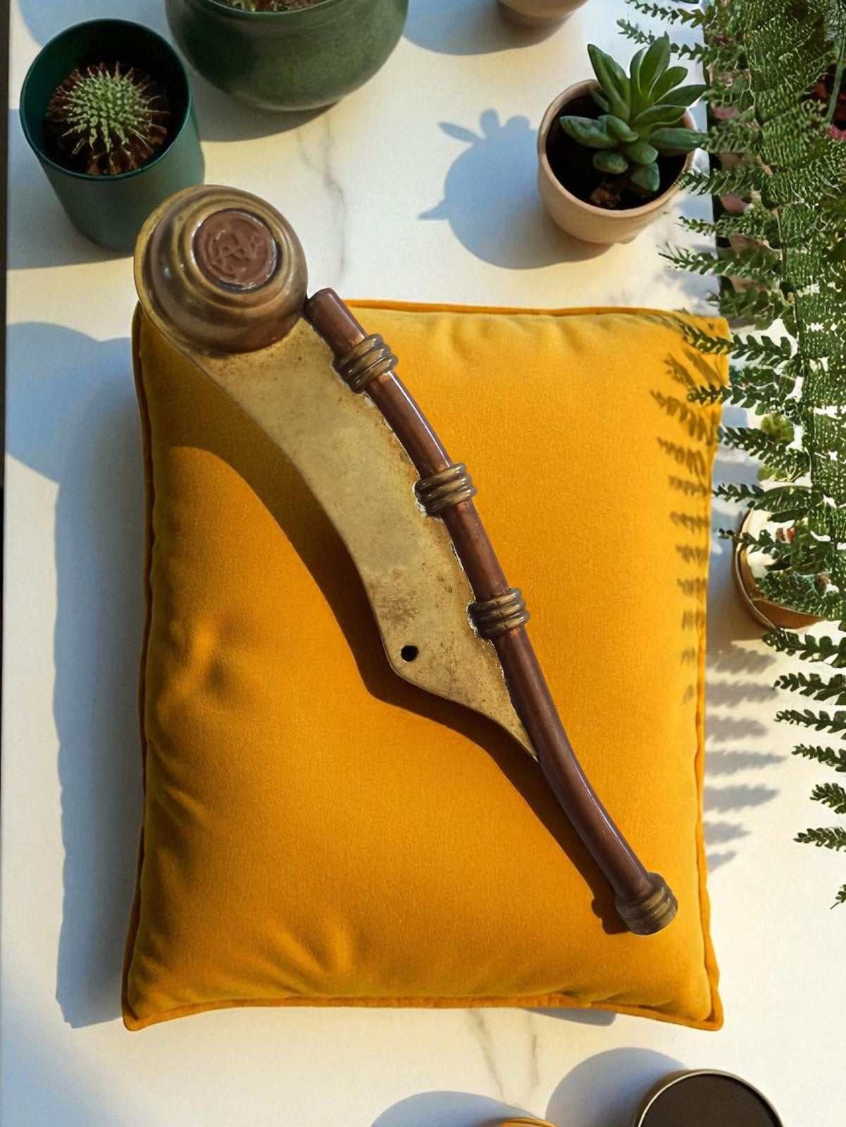 Sifflet de marine vintage en métal, bossoir laiton, instrument marin ancien