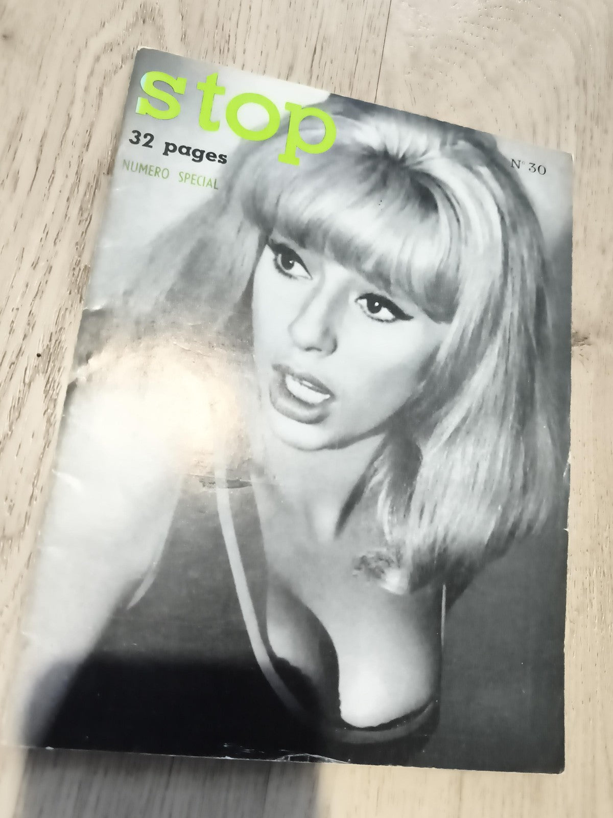 Livret ancien Stop n°30 32 pages, couverture pin-up, numéro spécial vintage