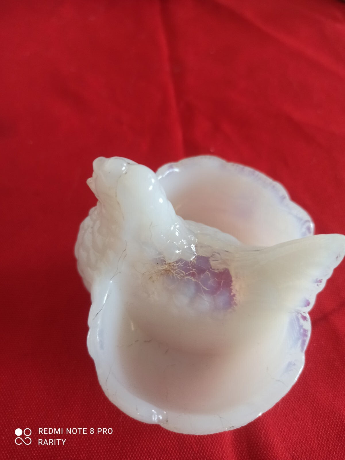 Sculpture oiseau opaline blanche vintage 1970s déco verrerie rétro