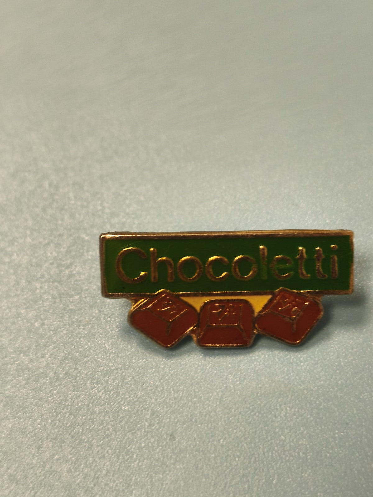Vintage pin's Chocoletti vert et marron, badge publicitaire collection