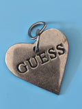 Pendentif vintage Guess ancien, bijou rétro pour collectionneur ou amateur mode