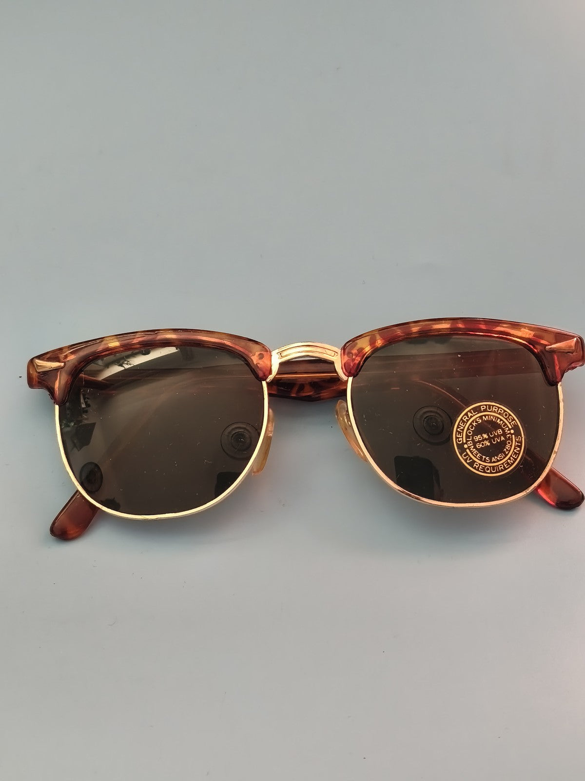 Paire de lunettes de soleil Roget & Gallet authentiques, accessoire élégant unis