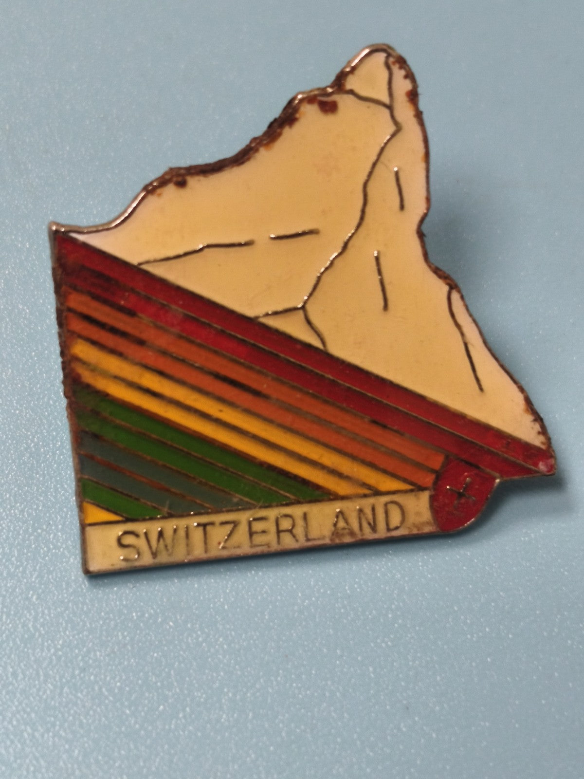 Vintage Pin Schweiz Berg emailliert mehrfarbig SWITZERLAND Kollektion (Ref 4)