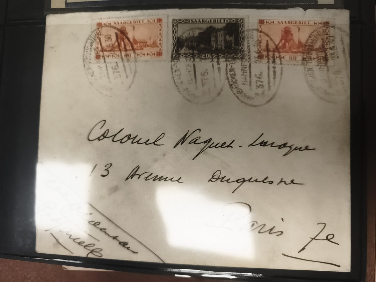 Lettre ancienne timbrée Saargebiet oblitérée, enveloppe manuscrite Paris philaté