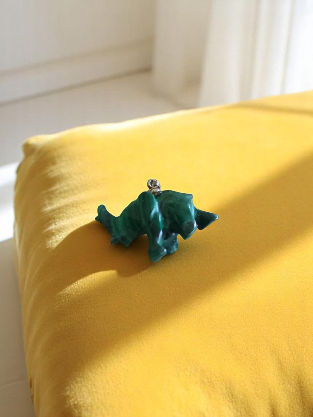 Pendentif rhinocéros vintage malachite verte, bijou animalier rétro