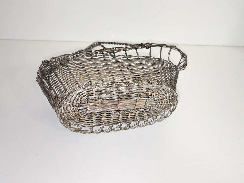 Petit panier vintage en métal argenté artisanal, ancien, marque Ancienne déco ré
