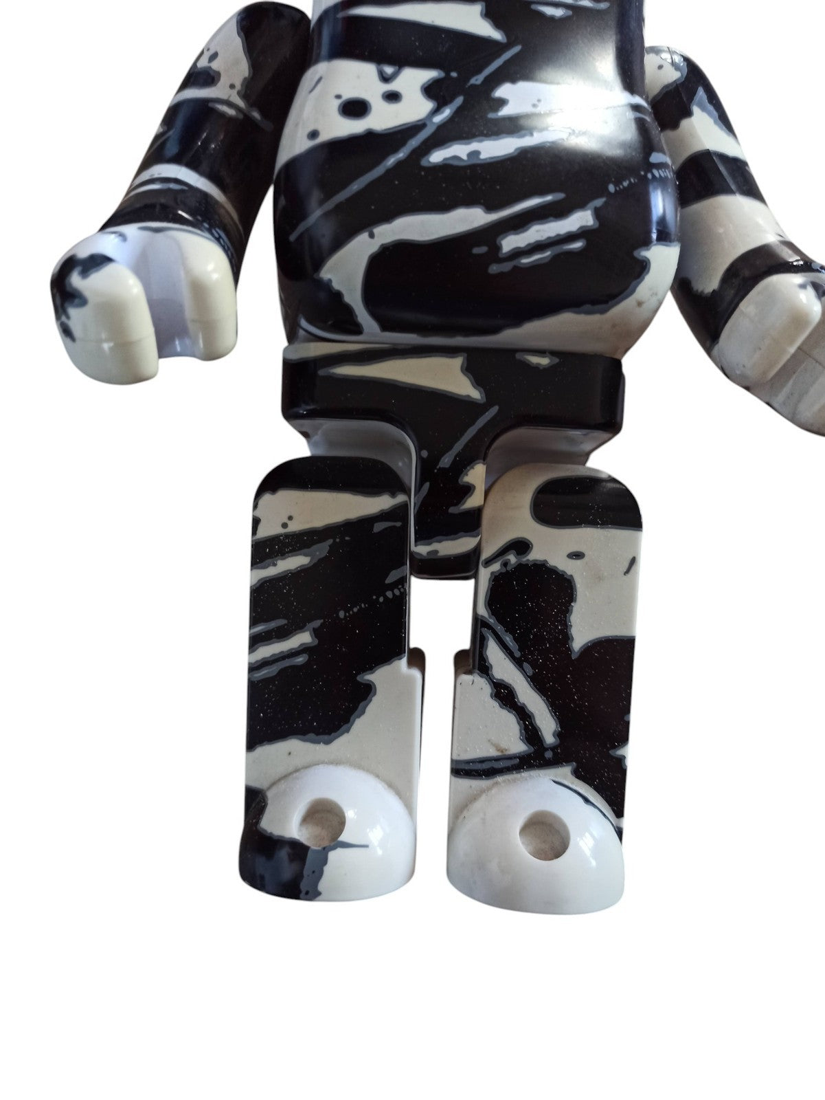 Bearbrick Tomokazu Matsuyama figurine art noir blanc ultra rare designer