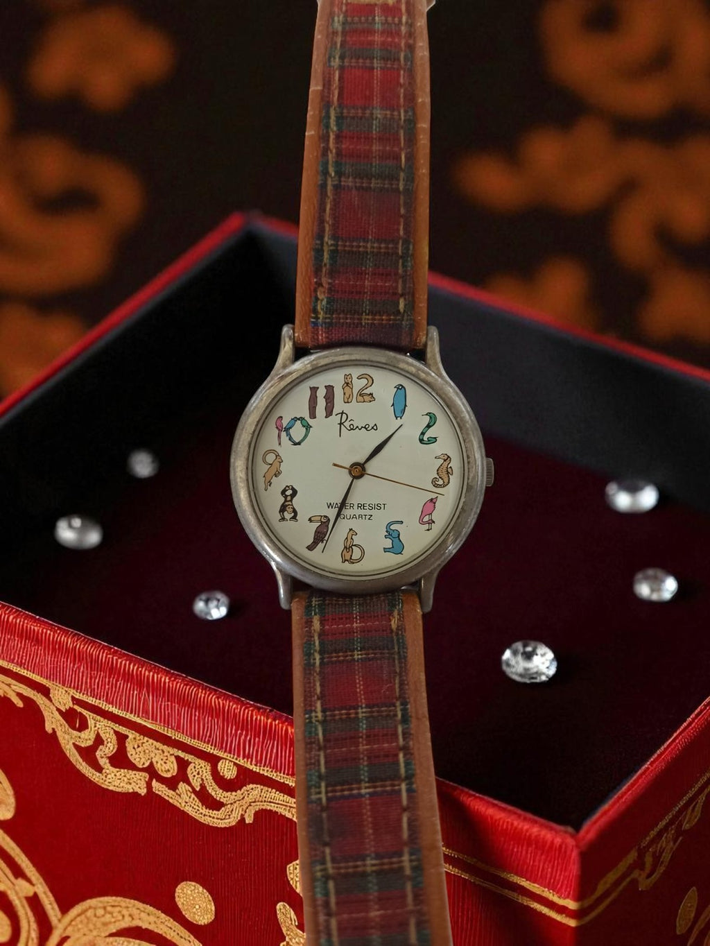 Montre Rêves femme vintage quartz cadran illustré bracelet écossais rétro
