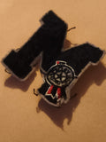 Écusson ancien brodé lettre M noir badge patch vintage