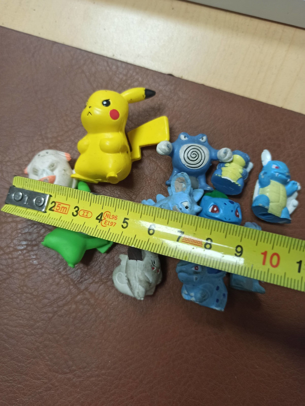 Lot figurines Pokémon vintage rétro, jouets anciens, pions années 90