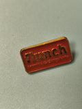 Vintage pin's Flunch rouge rectangulaire ancien collection badge rétro (Ref 17)