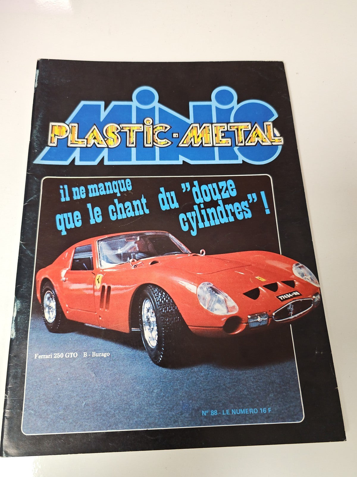 Magazine ancien vintage sur miniatures automobiles et maquettes métal collection