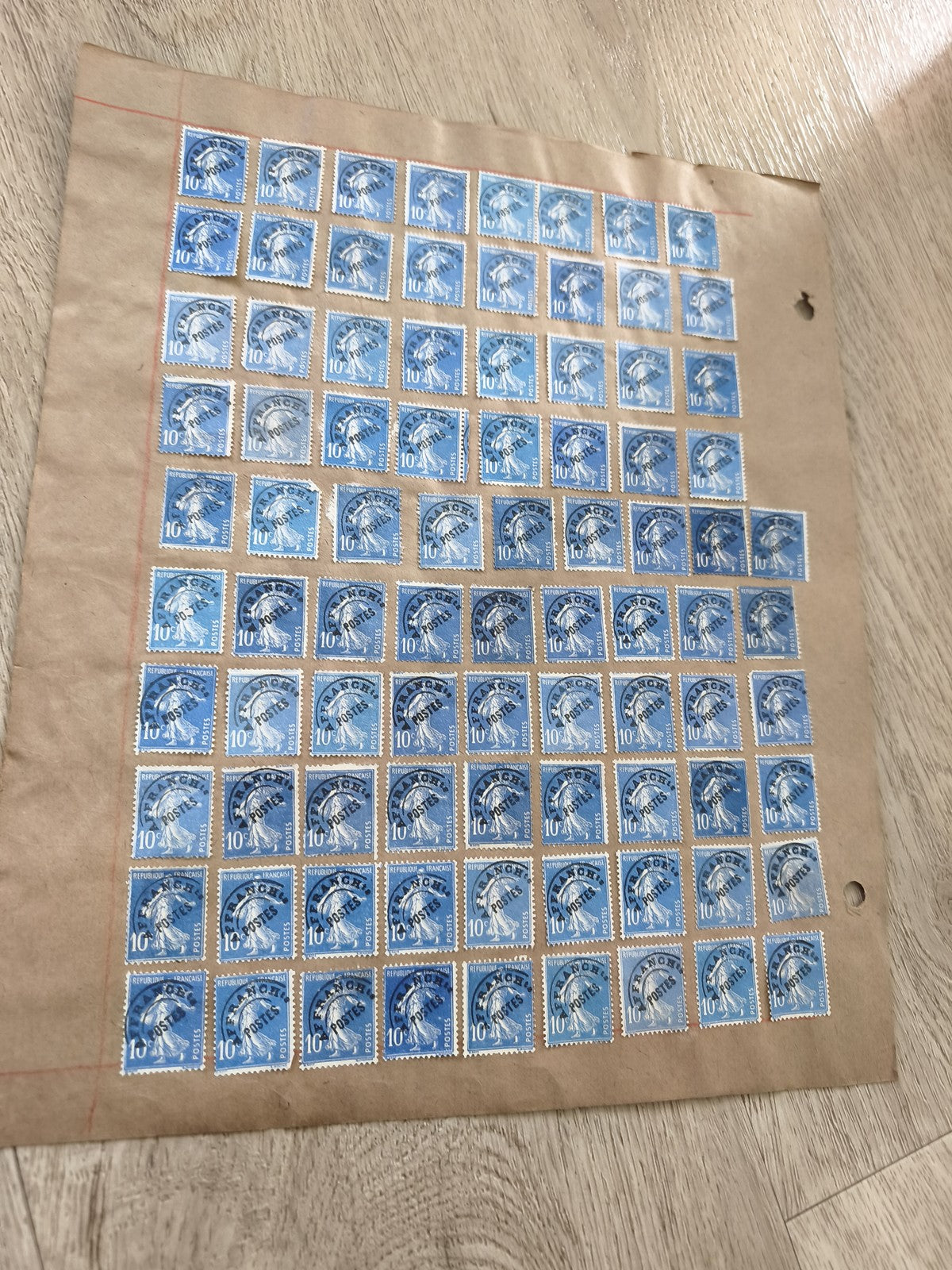 Gros lot timbres anciens Marianne bleus oblitérés pour étude philatélie collecti