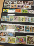 Lot timbres Guinée motifs oiseaux, animaux, fleurs et objets divers, d'occasion